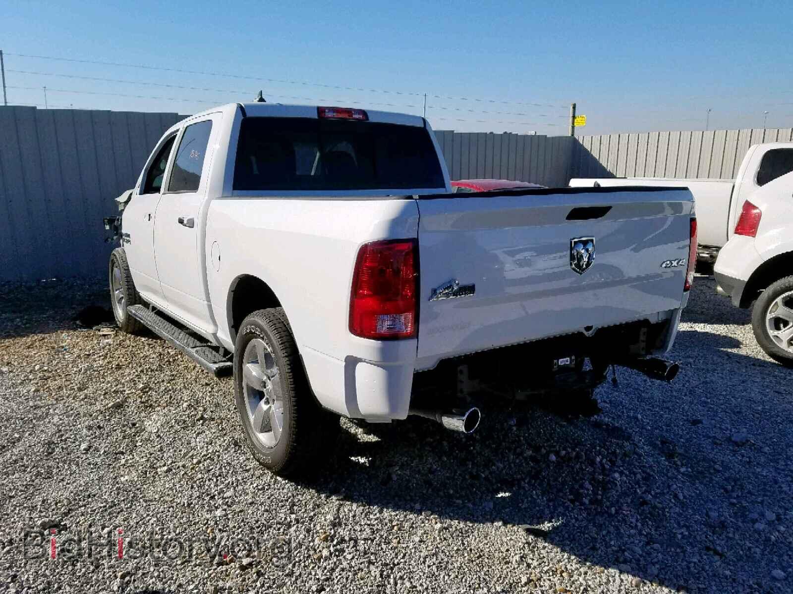 2018 RAM 1500 SLT - VIN: 1C6RR7LT4JS329955 - Фото 3