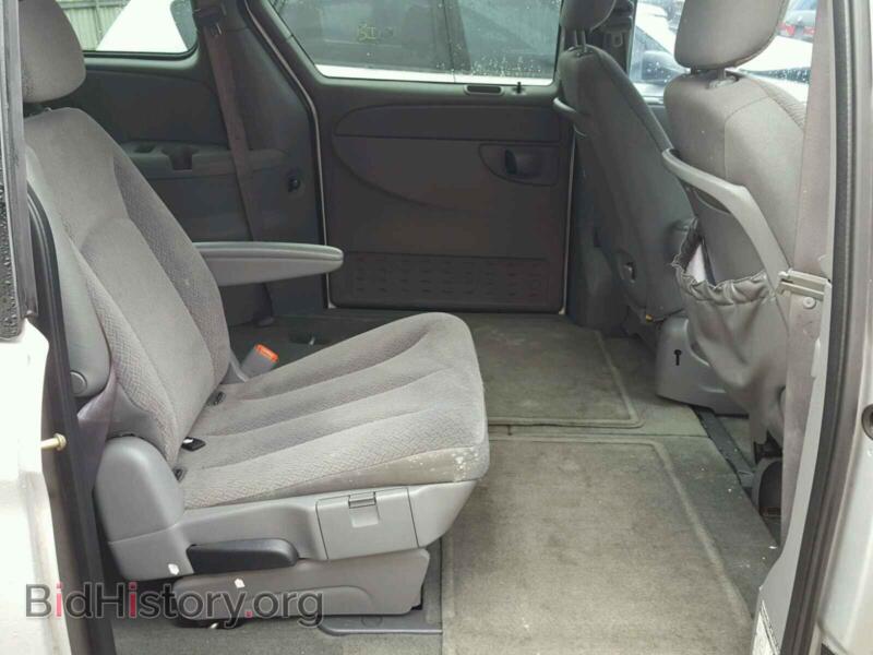 2005 Dodge CARAVAN (VIN 2D4GP44L45R100480) — photo 6 of 10