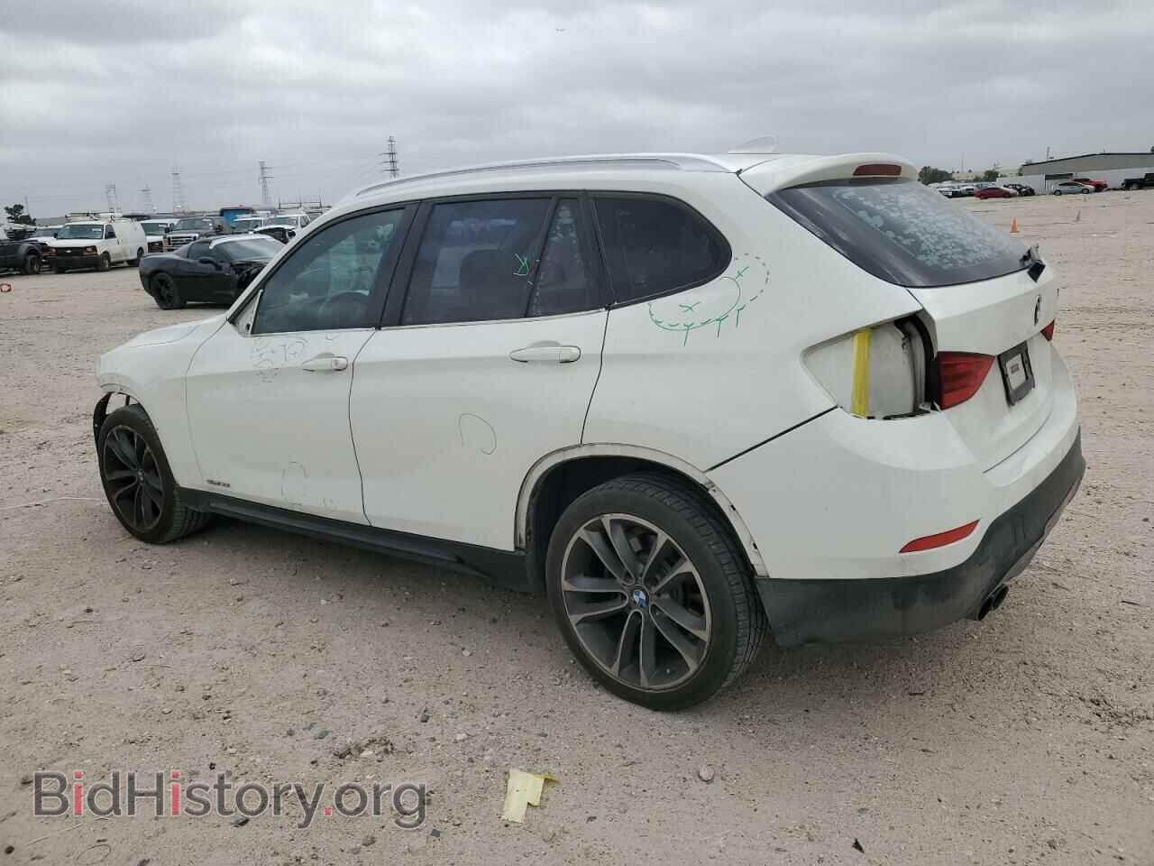 2013 BMW X1 - VIN: WBAVM1C56DVW44857 - Фото 2