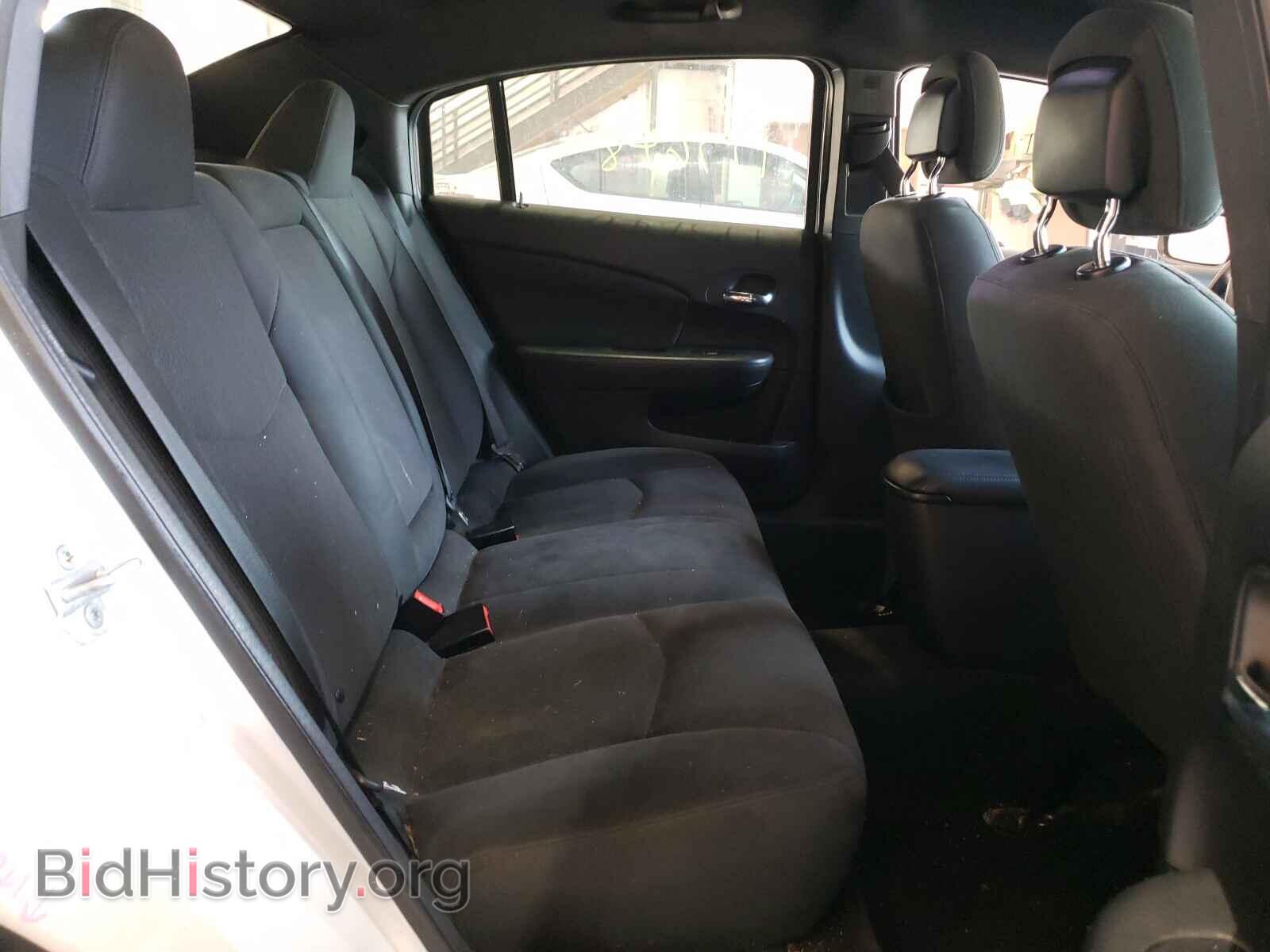 2011 CHRYSLER 200 - VIN: 1C3BC1FB1BN615052 - Фото 6