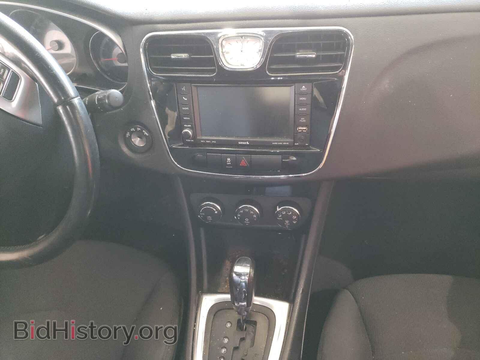 2011 CHRYSLER 200 - VIN: 1C3BC1FB1BN615052 - Фото 10