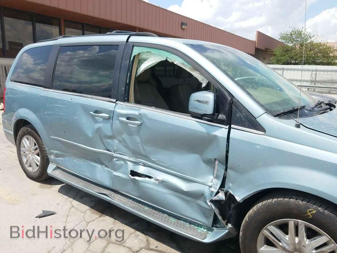 2008 CHRYSLER MINIVAN - VIN: 2A8HR54P88R613166 - Фото 9