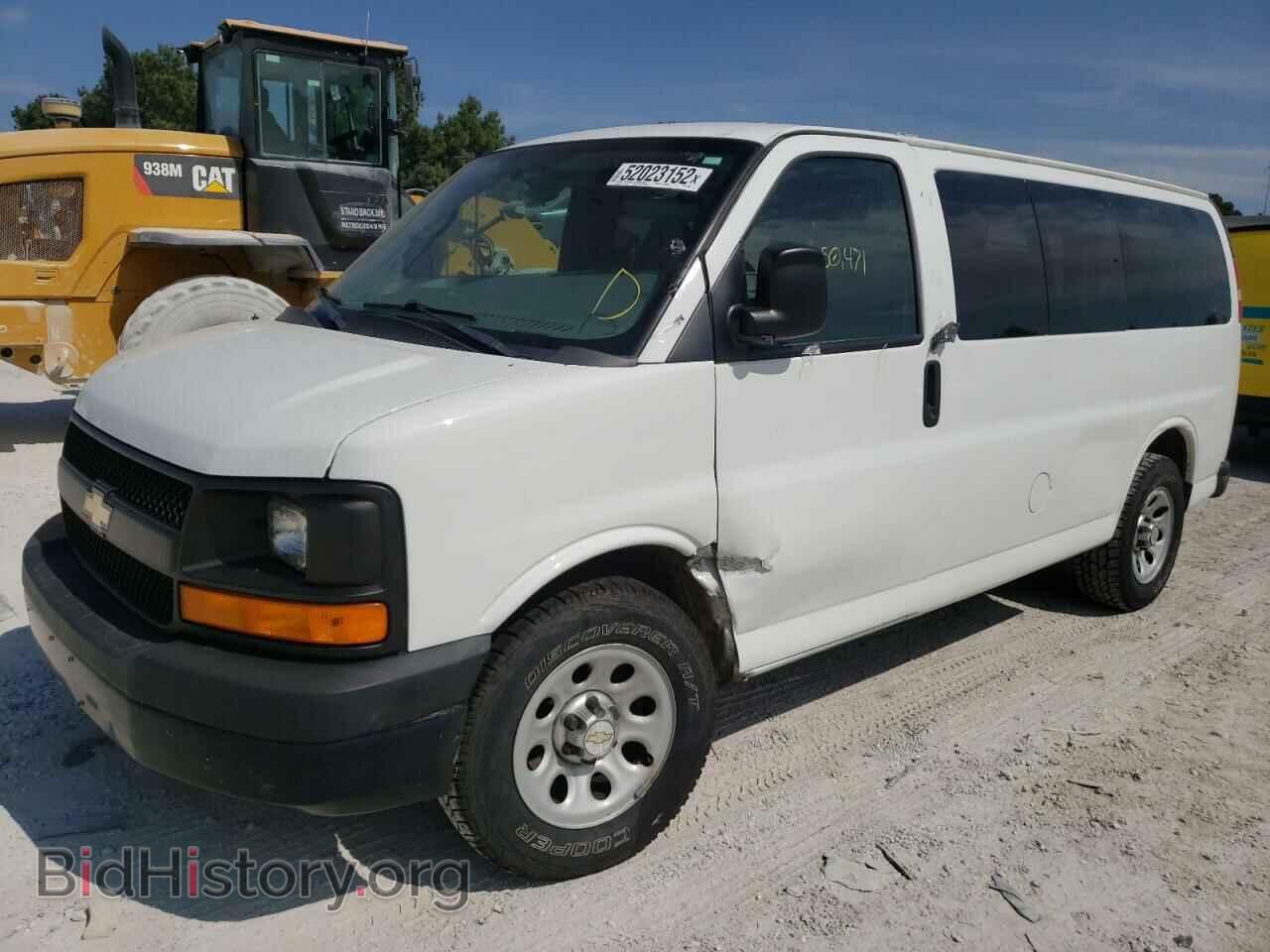 2013 CHEVROLET EXPRESS - VIN: 1GCSGAFX7D1143056 - Фото 2