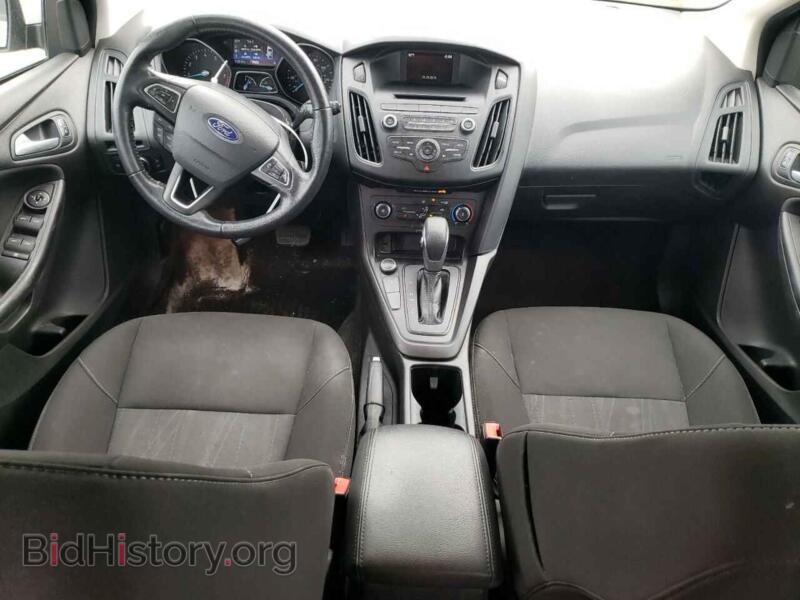 2017 Ford FOCUS (VIN 1FADP3K20HL339922) — фото 8 из 13