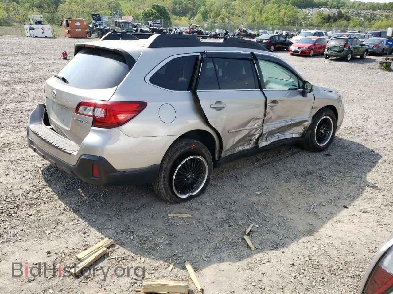 2019 SUBARU OUTBACK - VIN: 4S4BSAFC2K3307192 - Фото 3