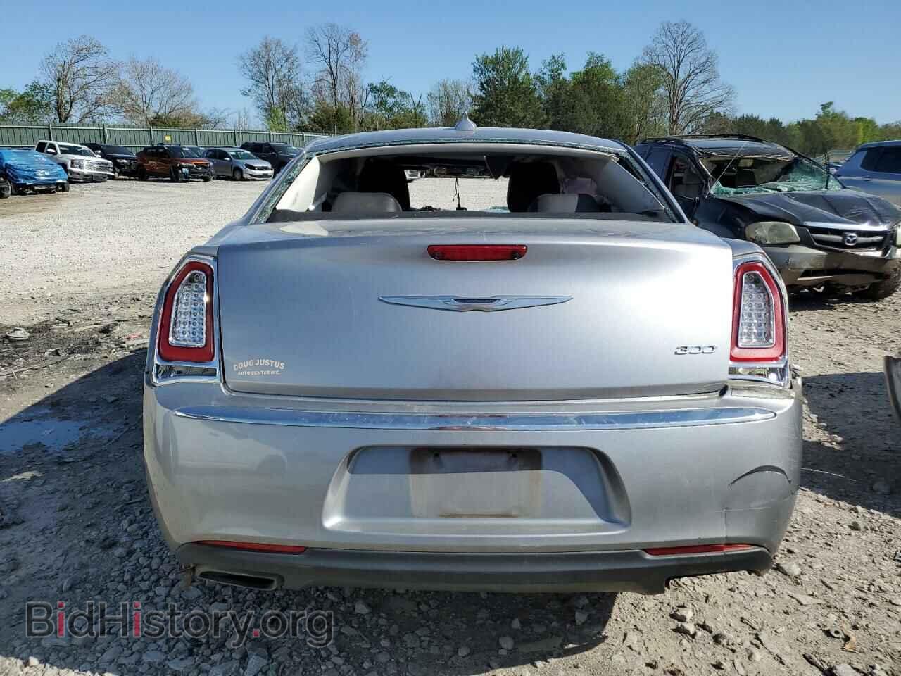 2016 CHRYSLER 300 - VIN: 2C3CCAAG0GH243209 - Фото 6