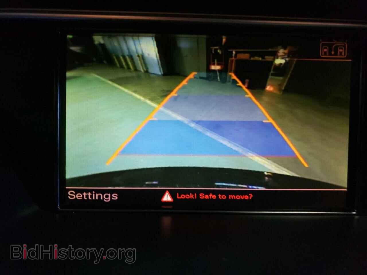 2010 AUDI A5 - VIN: WAULFAFR6AA018695 - Фото 9