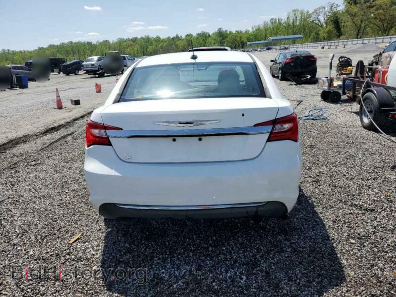 2013 Chrysler 200 (VIN 1C3CCBBB8DN635916) — фото 6 из 14