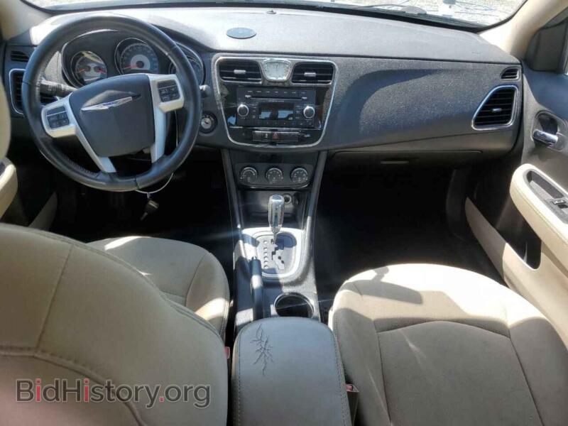 2013 Chrysler 200 (VIN 1C3CCBBB8DN635916) — фото 8 из 14