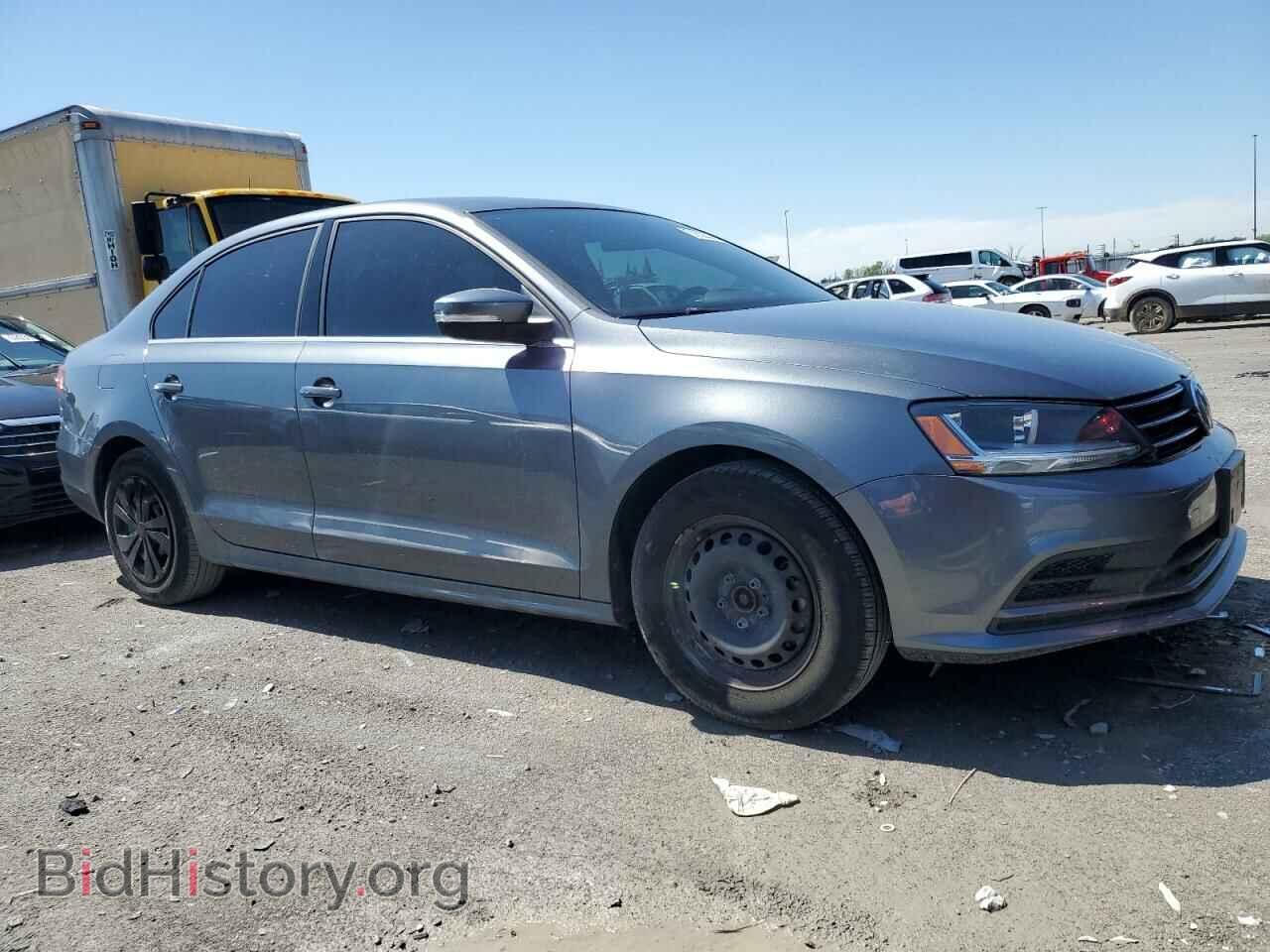 2017 VOLKSWAGEN JETTA - VIN: 3VWDB7AJ9HM366900 - Фото 4