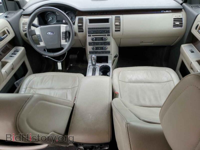 2011 Ford FLEX (VIN 2FMGK5CC0BBD04521) — photo 8 of 13