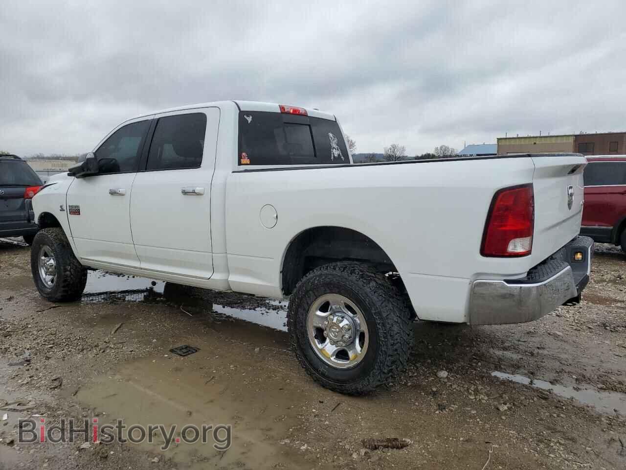 2011 DODGE All Models - VIN: 3D7UT2CL4BG523813 - Photo 2