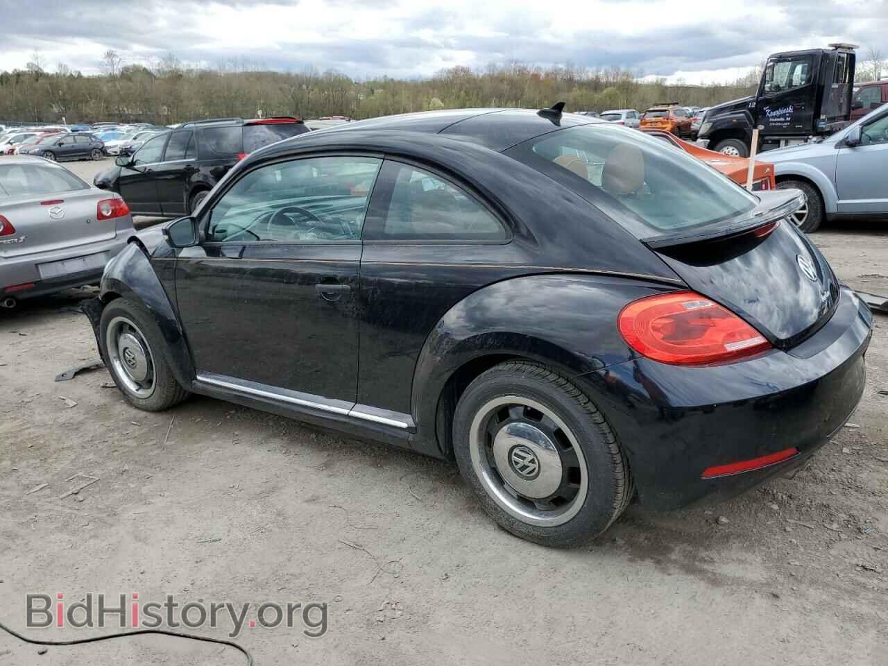 2016 VOLKSWAGEN BEETLE - VIN: 3VWF17AT2GM631569 - Фото 2