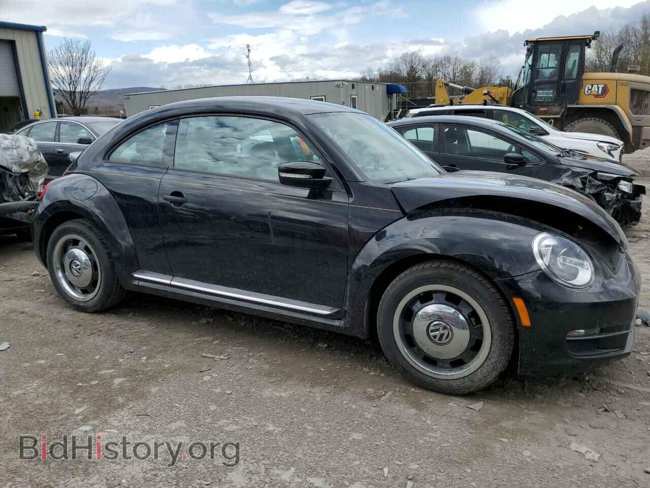 2016 VOLKSWAGEN BEETLE - VIN: 3VWF17AT2GM631569 - Фото 4
