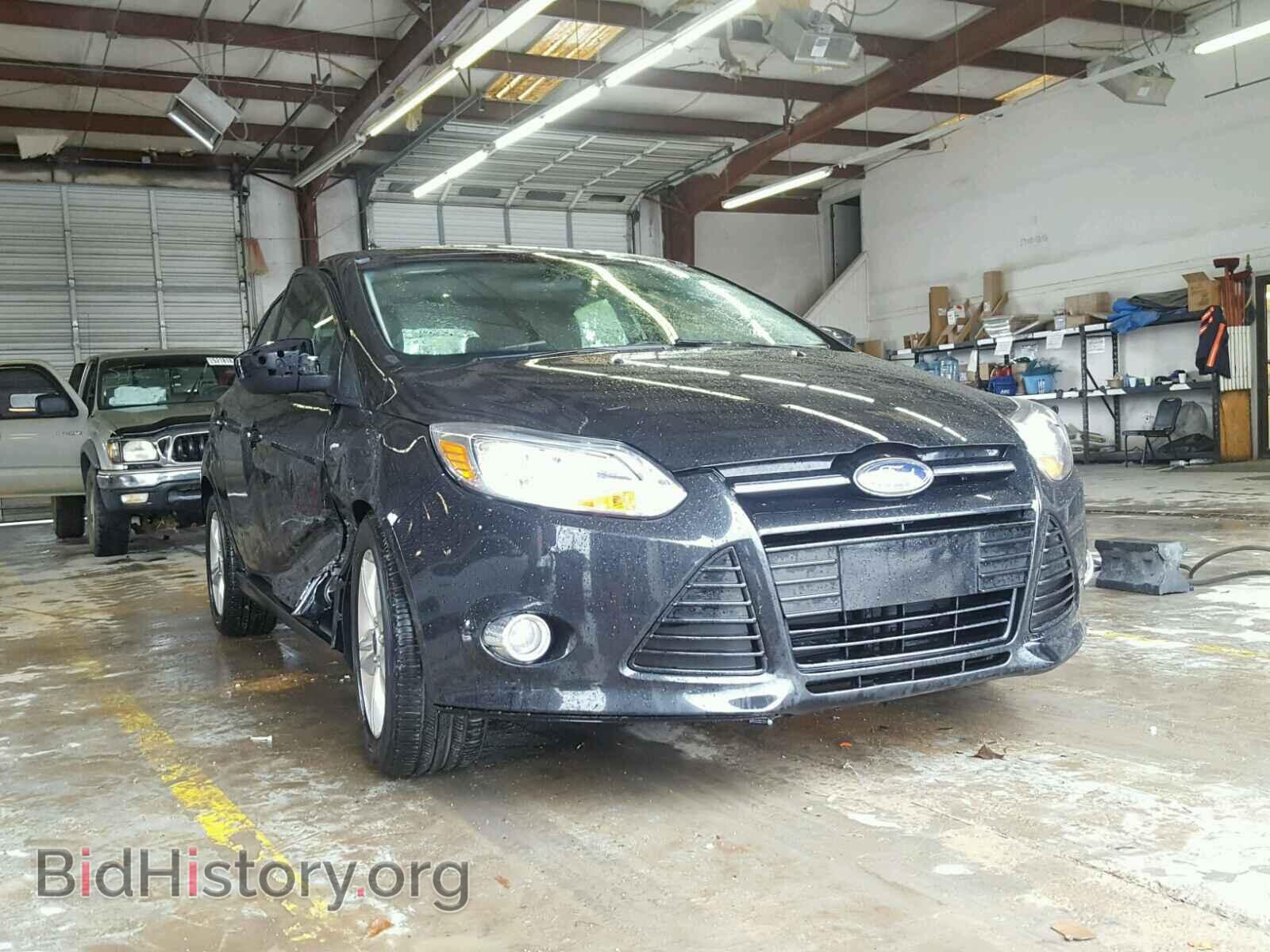 Photo 1FAHP3K24CL353011 - FORD FOCUS 2012