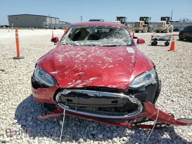 2013 Tesla MODEL S (VIN 5YJSA1CN1DFP26864) — фото 5 из 15