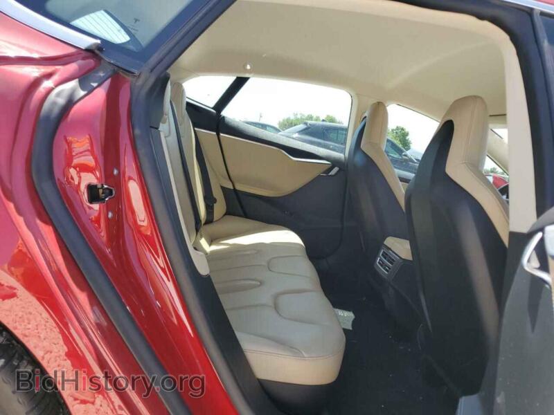 2013 Tesla MODEL S (VIN 5YJSA1CN1DFP26864) — фото 10 из 15