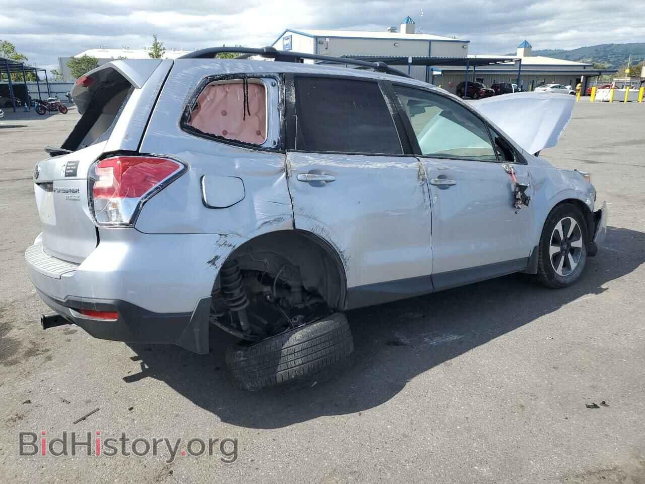 2017 SUBARU FORESTER - VIN: JF2SJAEC4HH553361 - Фото 3