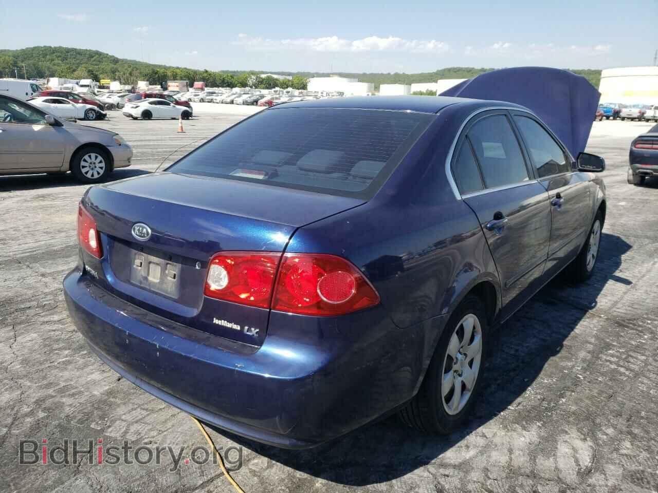 2007 KIA OPTIMA - VIN: KNAGE123775104170 - Фото 4