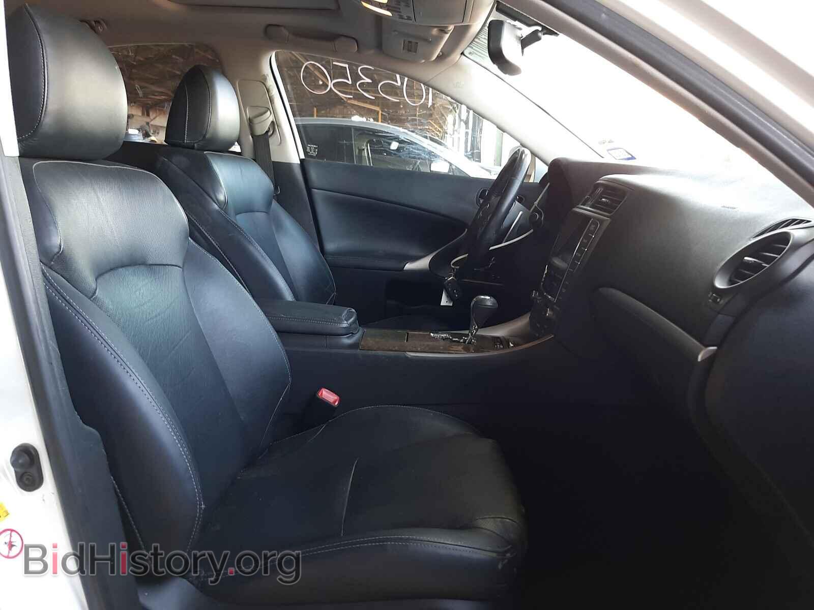 2011 LEXUS IS - VIN: JTHBE5C25B5027039 - Photo 5