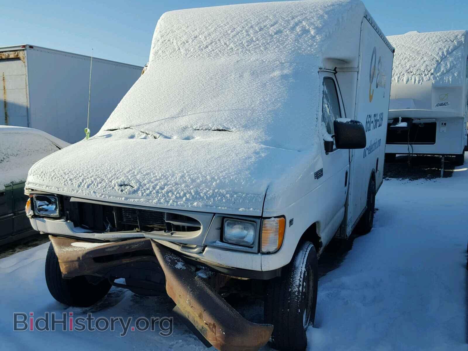 2002 FORD ECONOLINE - VIN: 1FDSE35L42HA54545 - Фото 2