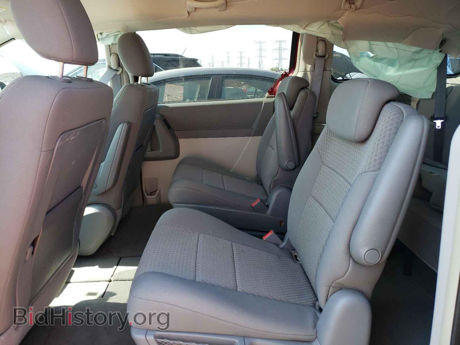 2008 CHRYSLER MINIVAN - VIN: 2A8HR44H48R624636 - Фото 6