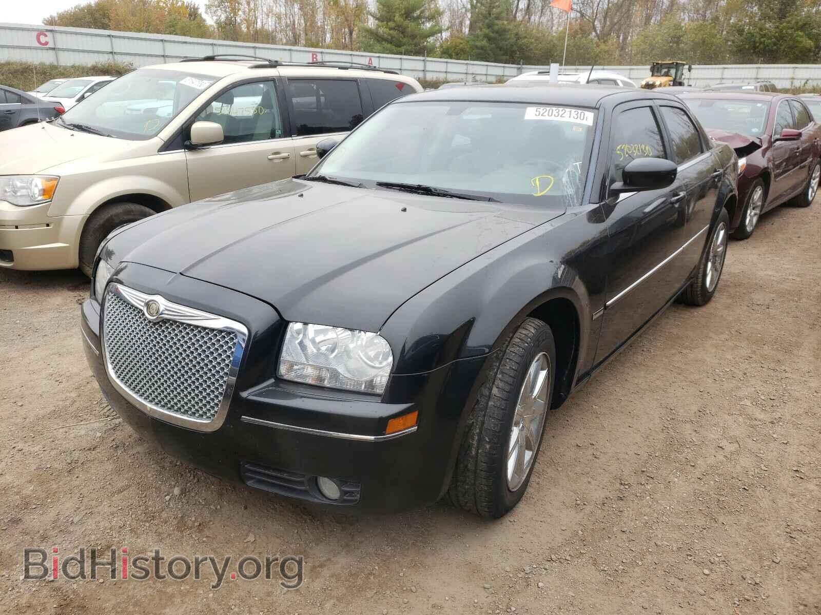 2008 CHRYSLER 300 - VIN: 2C3LA53G48H319655 - Фото 2