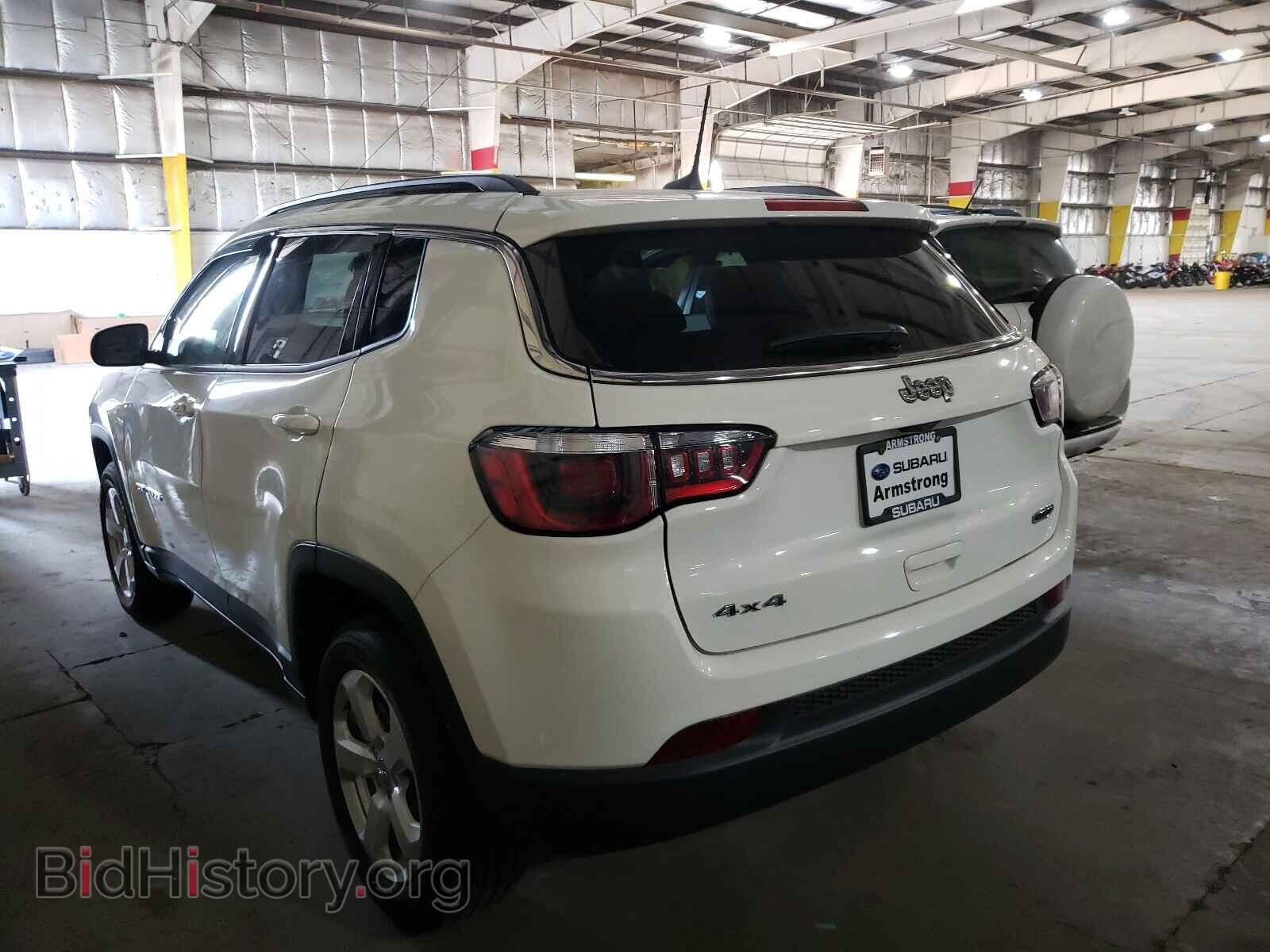 2019 JEEP COMPASS - VIN: 3C4NJDBB2KT690042 - Фото 3