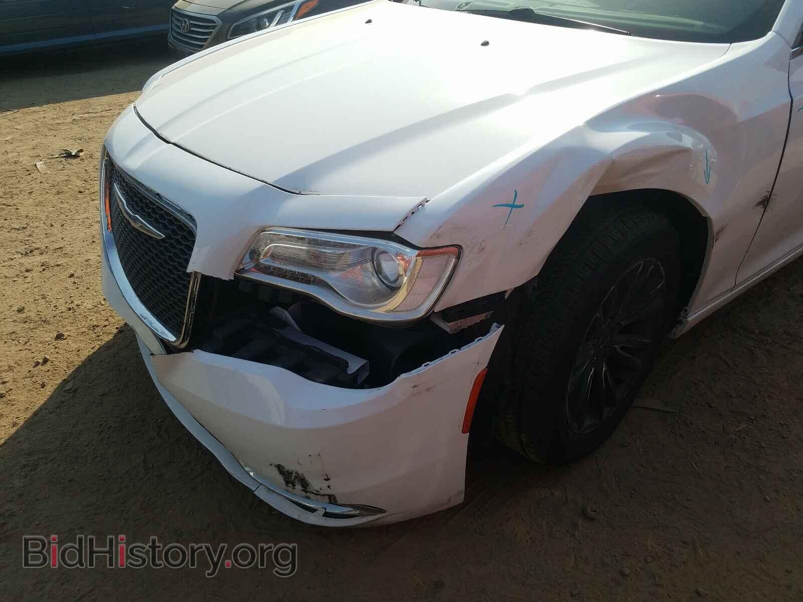 2016 CHRYSLER 300 - VIN: 2C3CCAEG8GH348848 - Фото 9