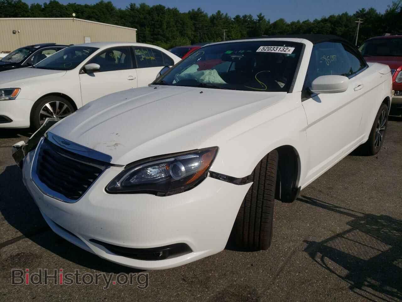 2013 CHRYSLER 200 - VIN: 1C3BCBGG2DN598720 - Photo 2