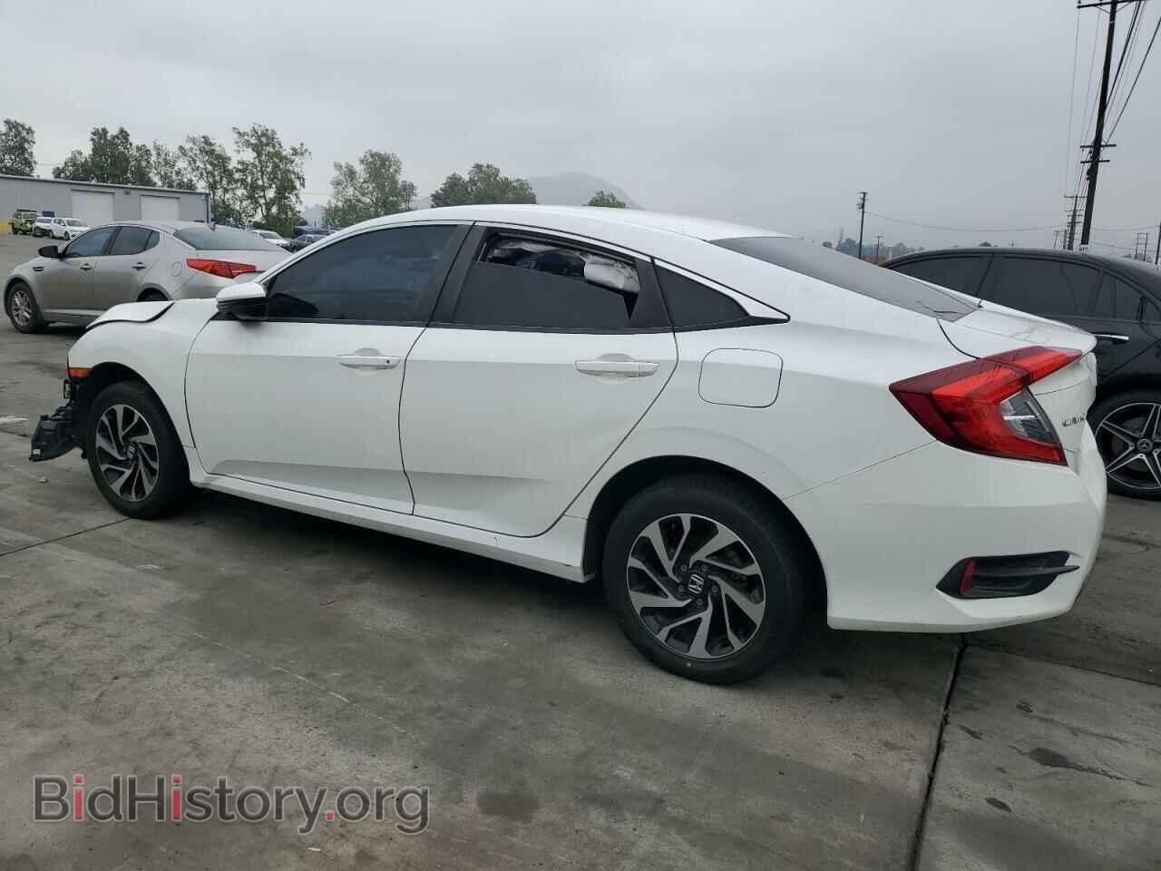 2017 HONDA CIVIC - VIN: 2HGFC2E52HH551864 - Фото 2