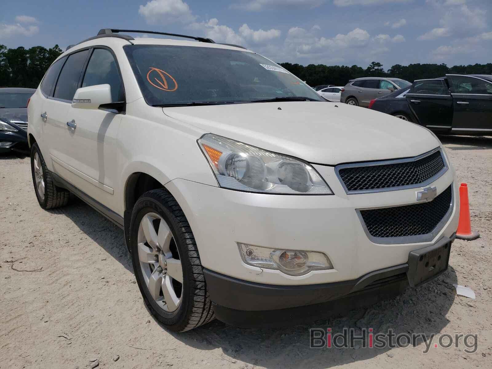 Photo 1GNKRGED3CJ129424 - CHEVROLET TRAVERSE 2012