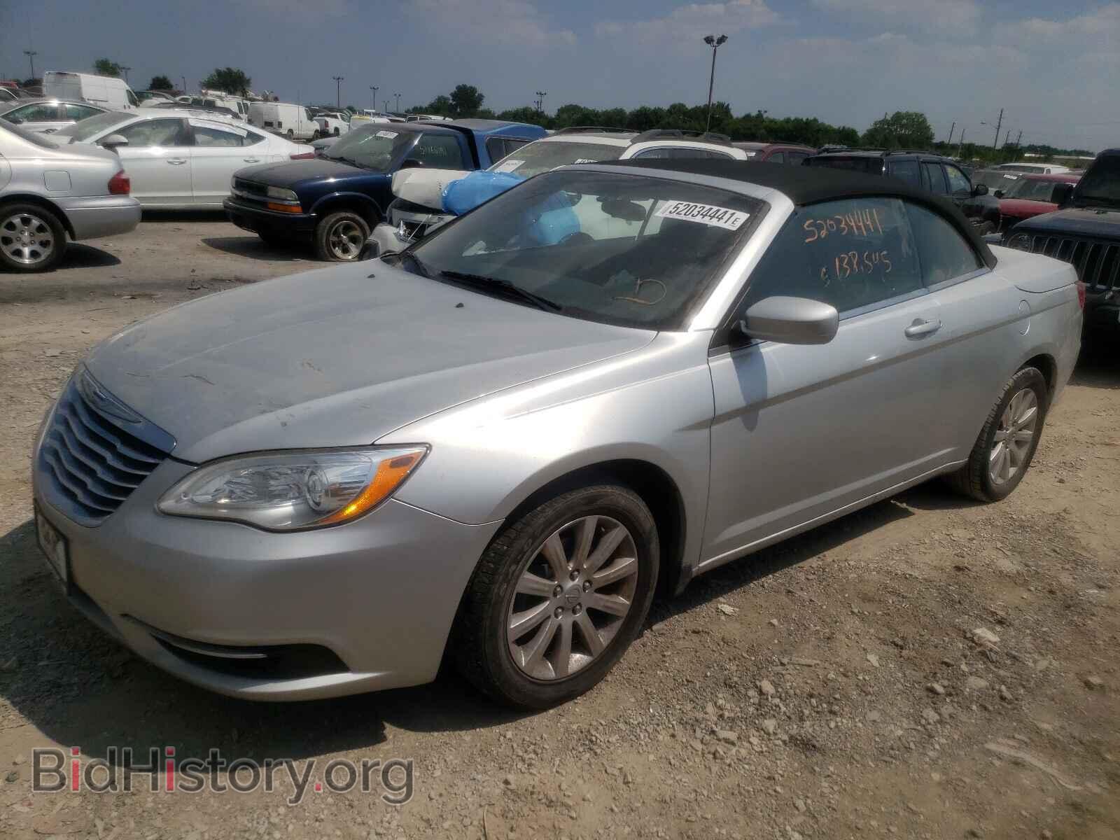 2012 CHRYSLER 200 - VIN: 1C3BCBEB0CN215573 - Фото 2