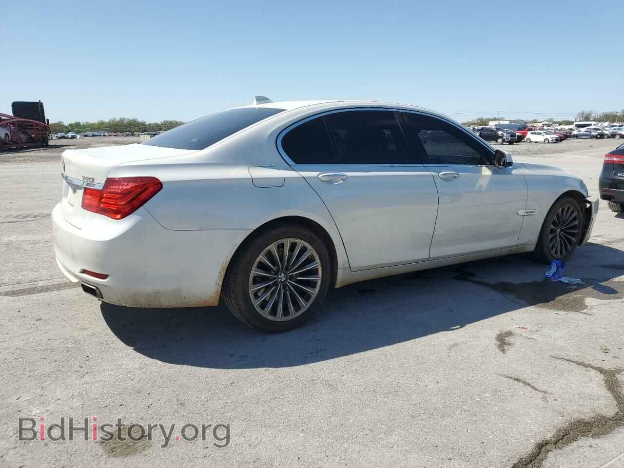 2011 BMW 7 SERIES - VIN: WBAKA4C50BC612878 - Фото 3
