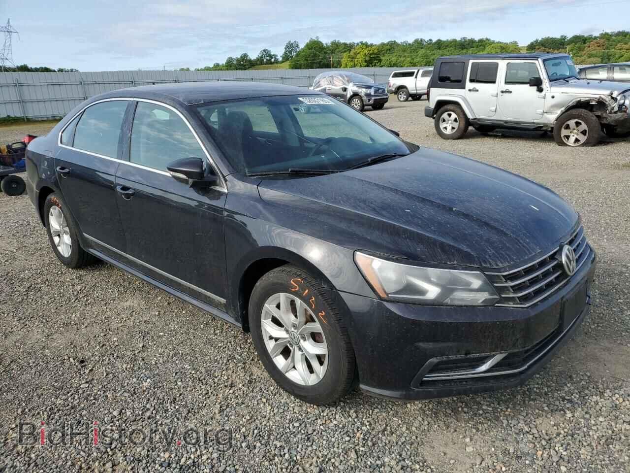 2017 VOLKSWAGEN PASSAT - VIN: 1VWAT7A32HC025907 - Фото 4