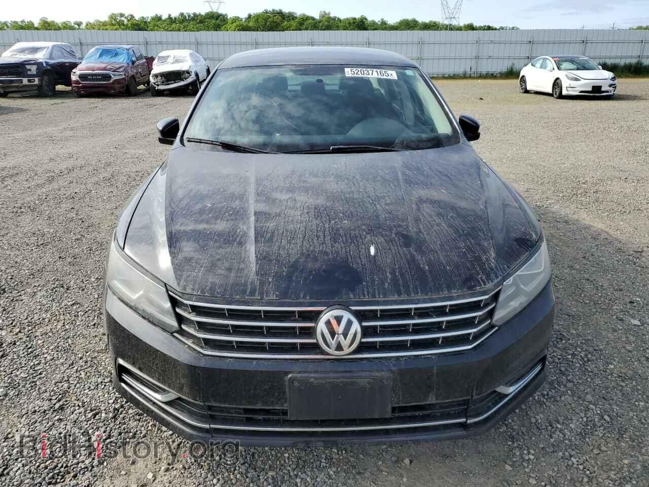 2017 VOLKSWAGEN PASSAT - VIN: 1VWAT7A32HC025907 - Фото 5