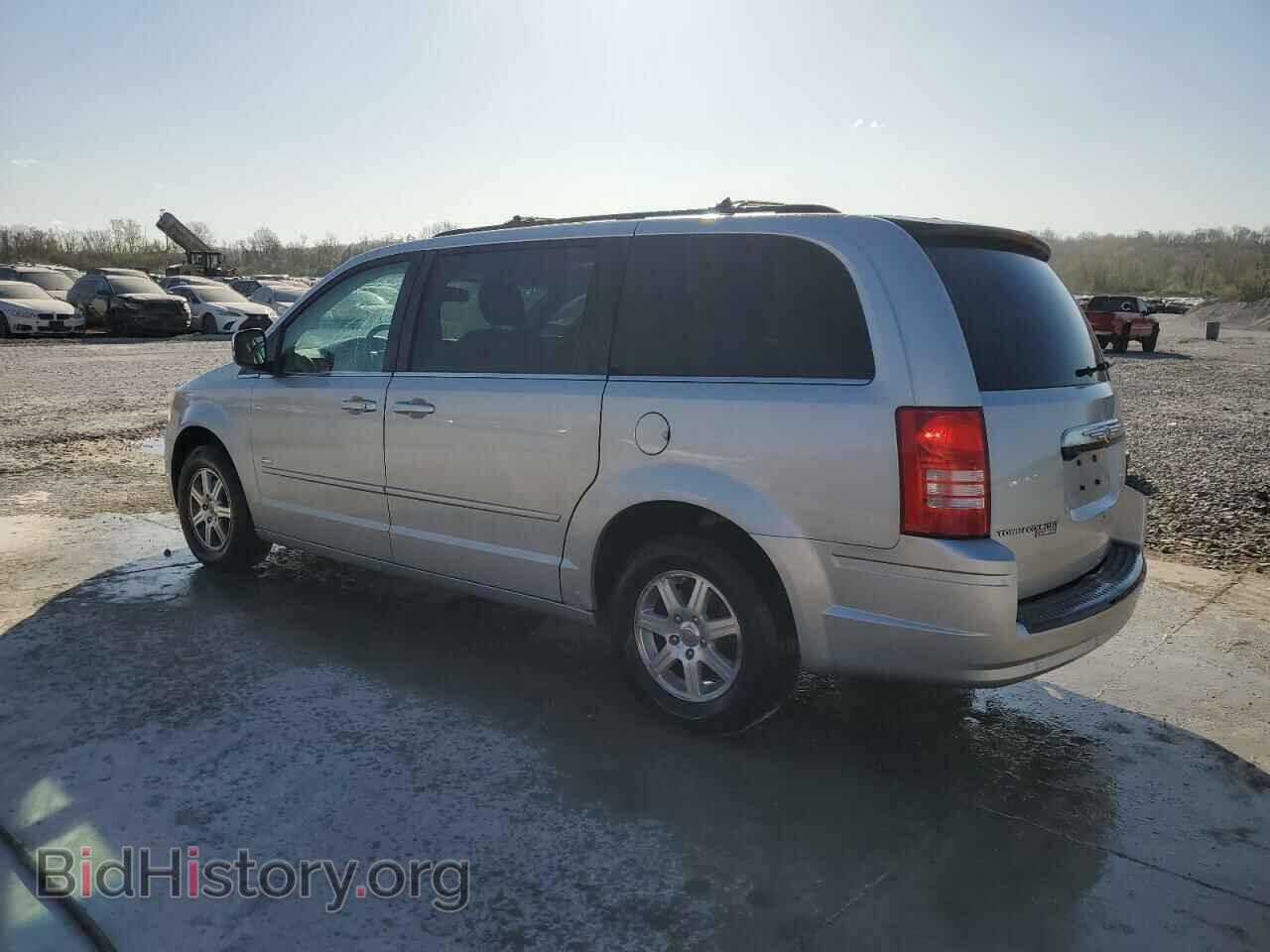 2008 CHRYSLER MINIVAN - VIN: 2A8HR54P68R822051 - Фото 2