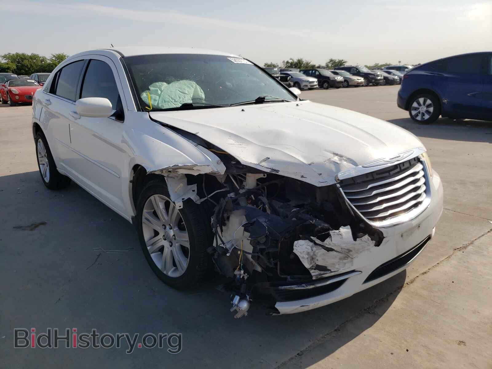 Фотография 1C3CCBBB5DN666010 - CHRYSLER 200 2013