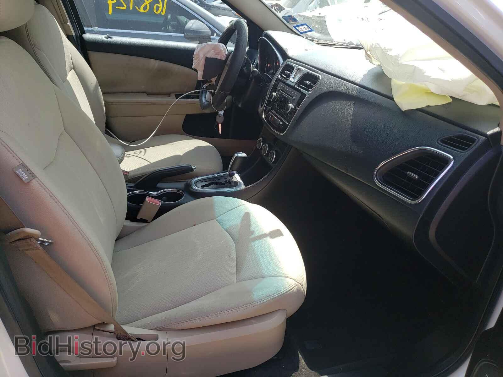 2013 CHRYSLER 200 - VIN: 1C3CCBBB5DN666010 - Фото 5