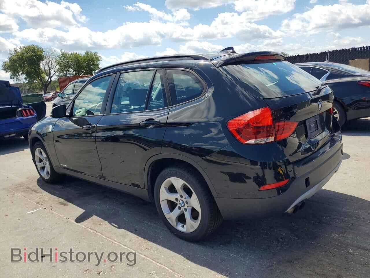 2015 BMW X1 - VIN: WBAVM1C52FV314409 - Фото 2