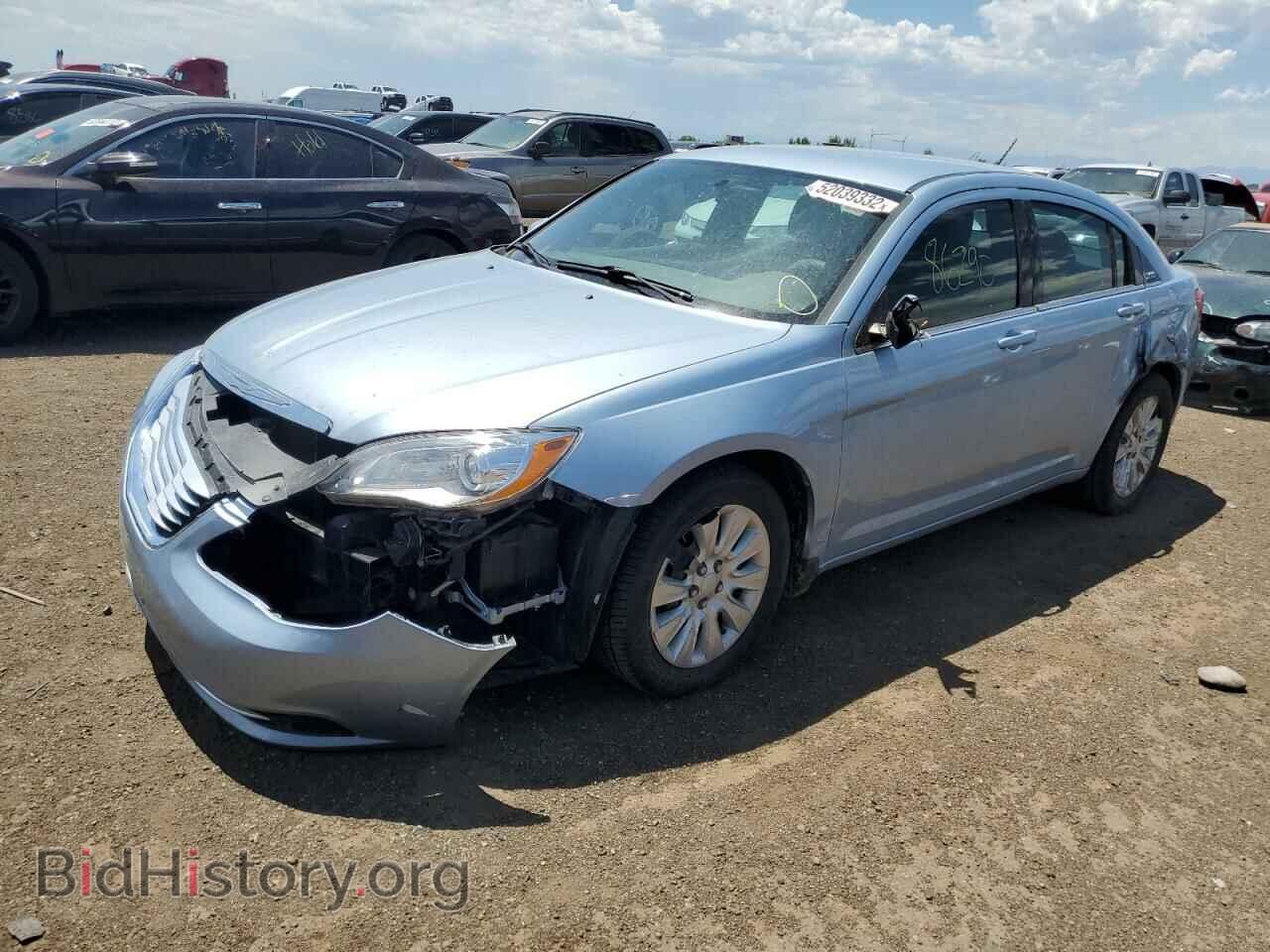 2013 CHRYSLER 200 - VIN: 1C3CCBAG5DN724078 - Фото 2