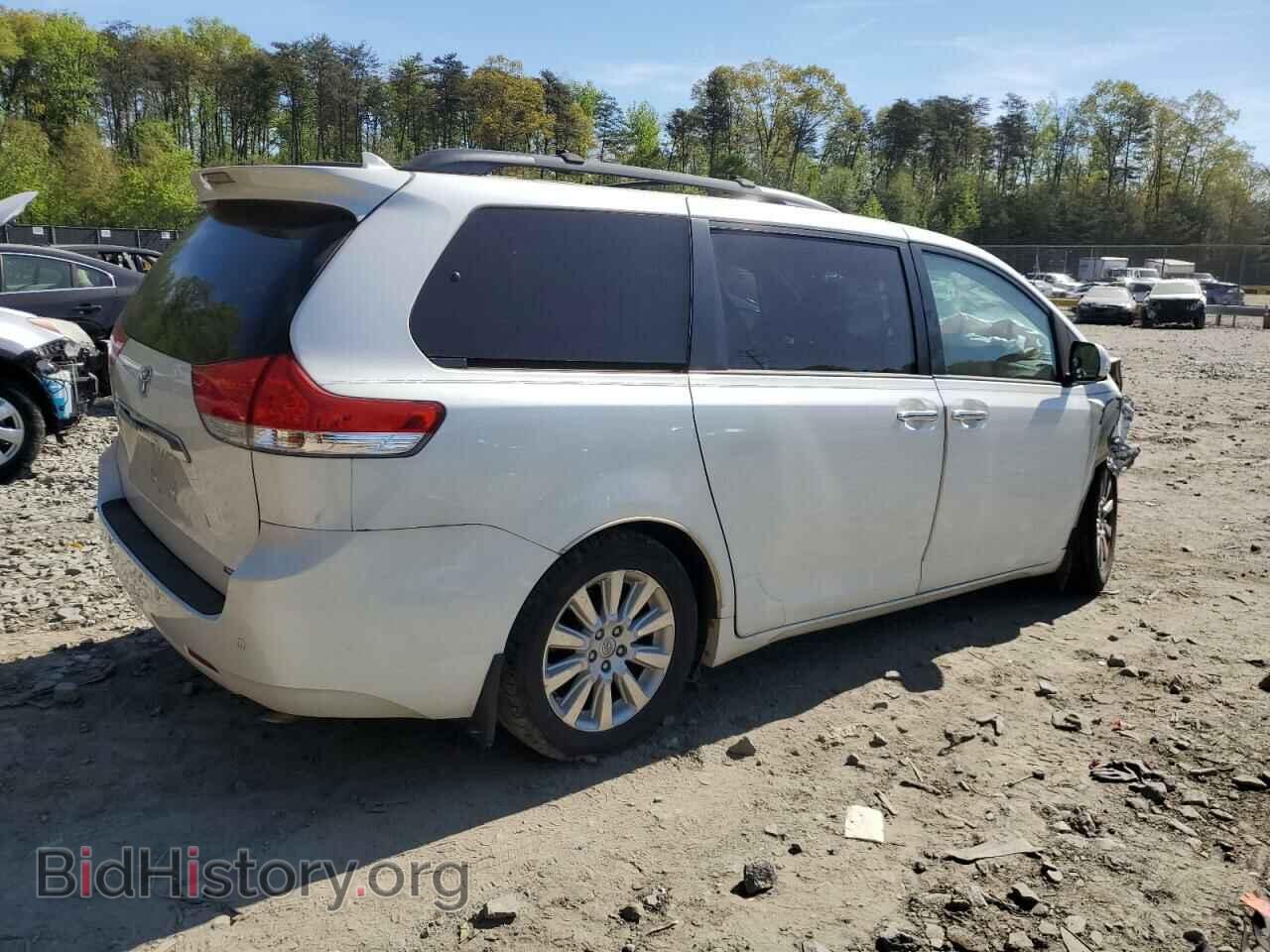 2014 TOYOTA All Models - VIN: 5TDYK3DC2ES417157 - Фото 3