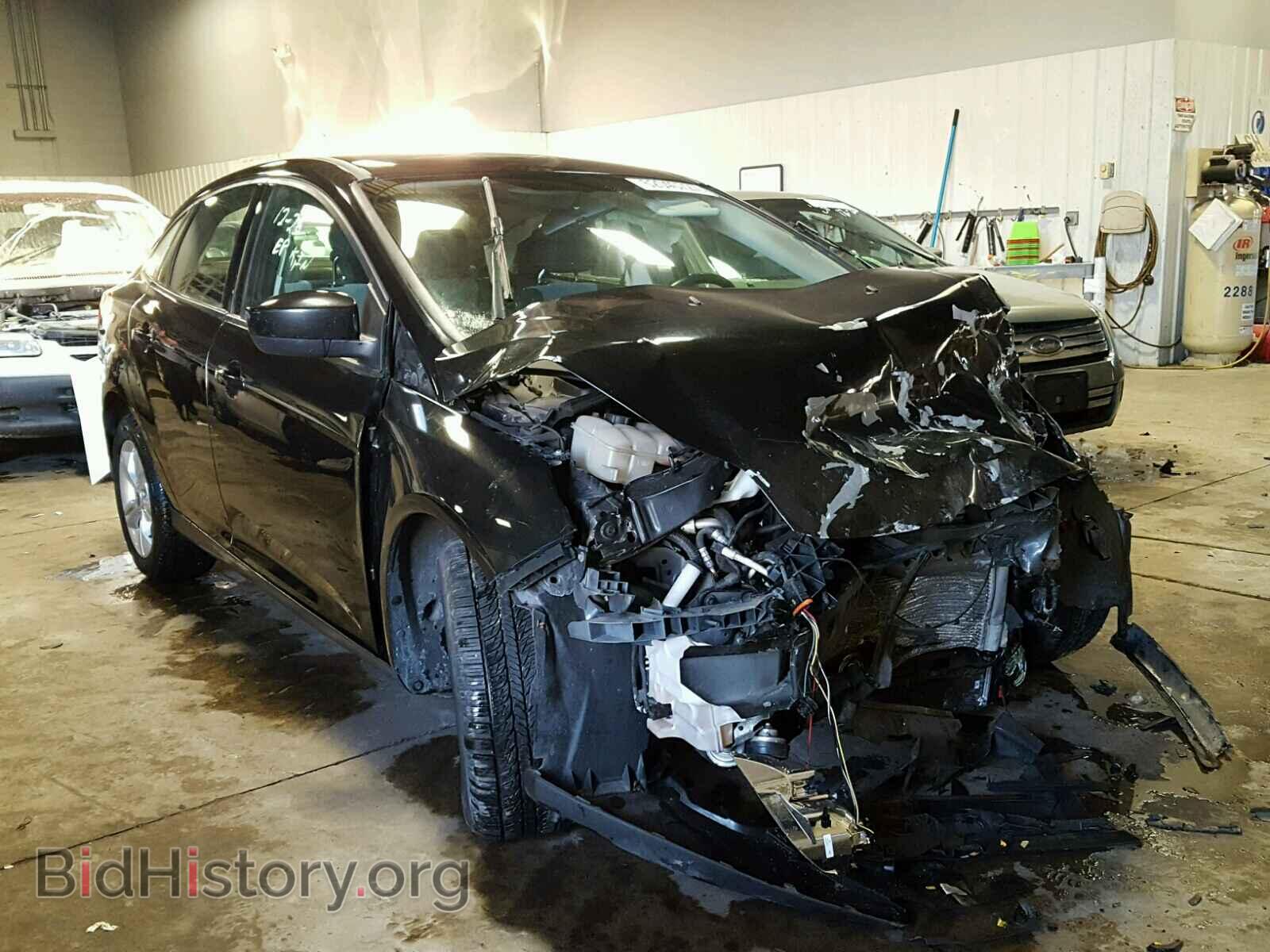 Фотография 1FAHP3F22CL119945 - FORD FOCUS 2012