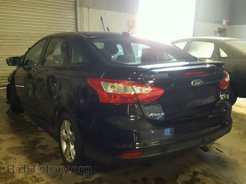 2012 Ford FOCUS (VIN 1FAHP3F22CL119945) — фото 3 из 10