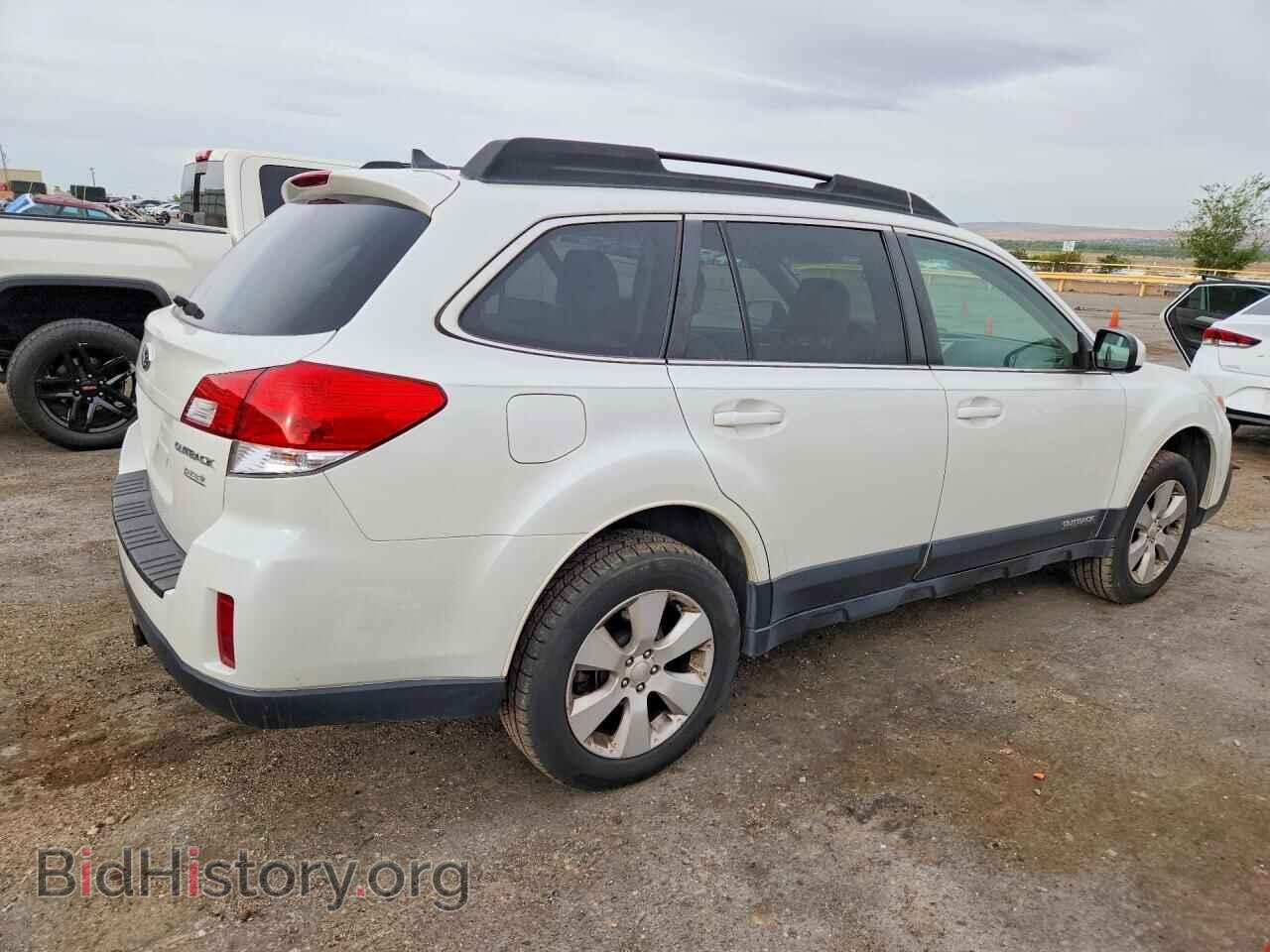 2014 SUBARU OUTBACK - VIN: 4S4BRBLC2E3301399 - Photo 3