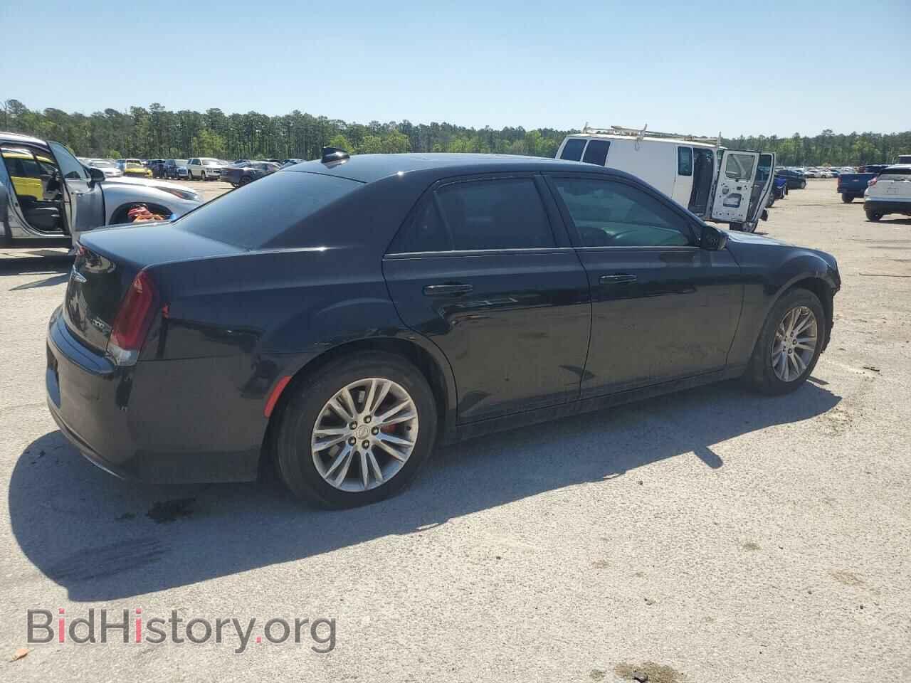 2018 CHRYSLER 300 - VIN: 2C3CCABG6JH222709 - Фото 3