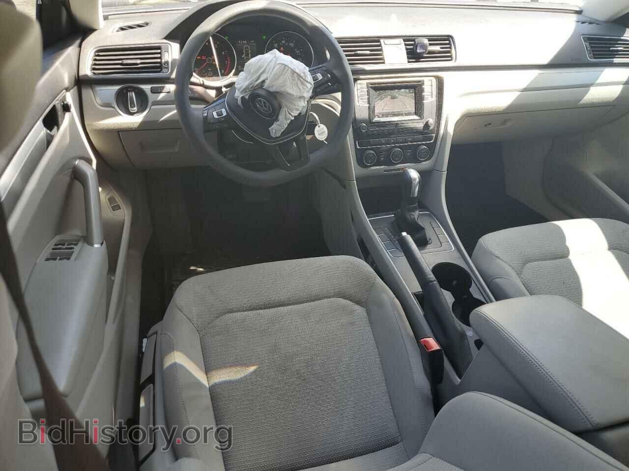 2017 VOLKSWAGEN PASSAT - VIN: 1VWAT7A30HC067959 - Фото 8