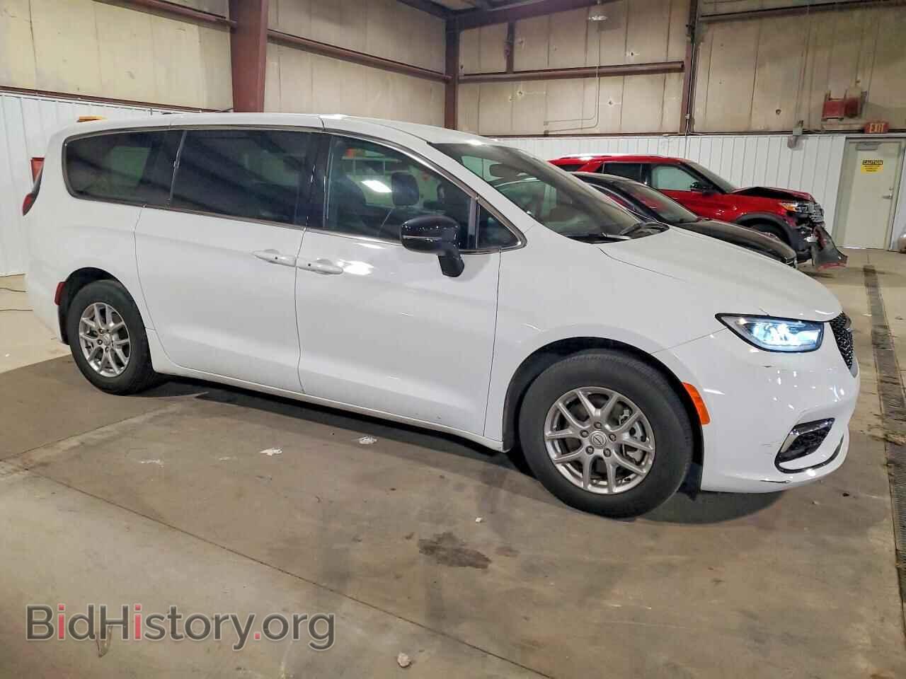 2026 CHRYSLER PACIFICA - VIN: 2C4RC1BG3TR197206 - Photo 4