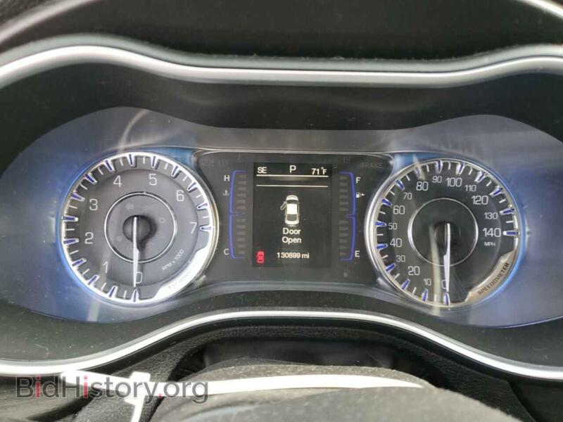 2015 Chrysler 200 (VIN 1C3CCCAB0FN631708) — фото 9 из 12