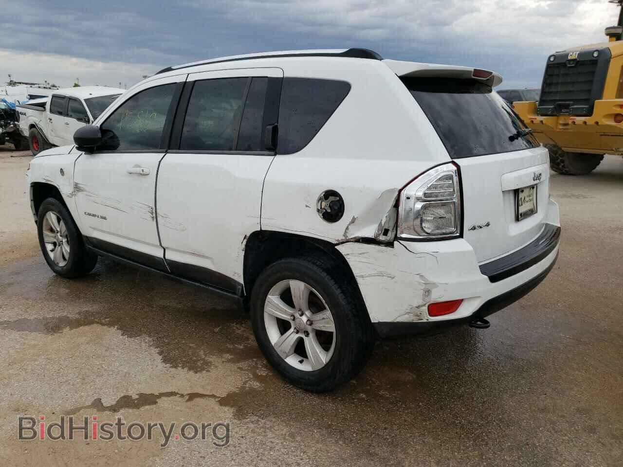 2011 JEEP COMPASS - VIN: 1J4NF1FB6BD235446 - Фото 2